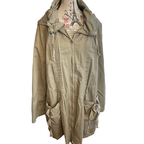 Ambition Army Green jacket - Picture 1 of 8